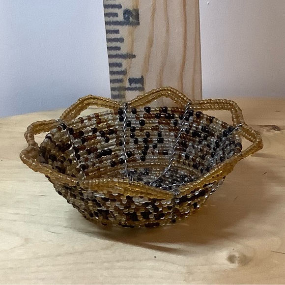 Handcrafted Wire and Seed Bead Woven Bowl Dish Brown Beaded Trinket Jewelry Dish - Picture 5 of 5
